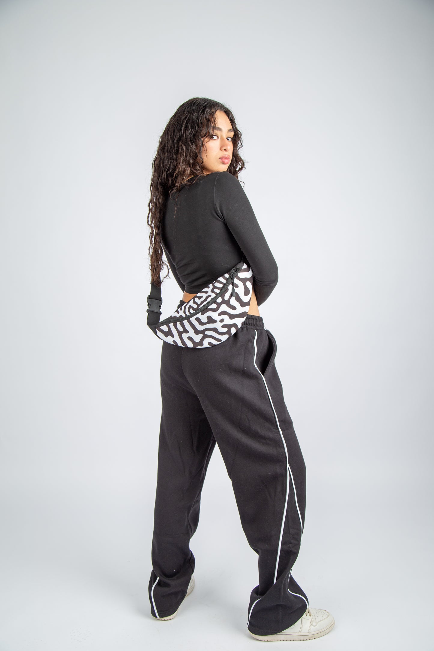 Line black and white fanny pack