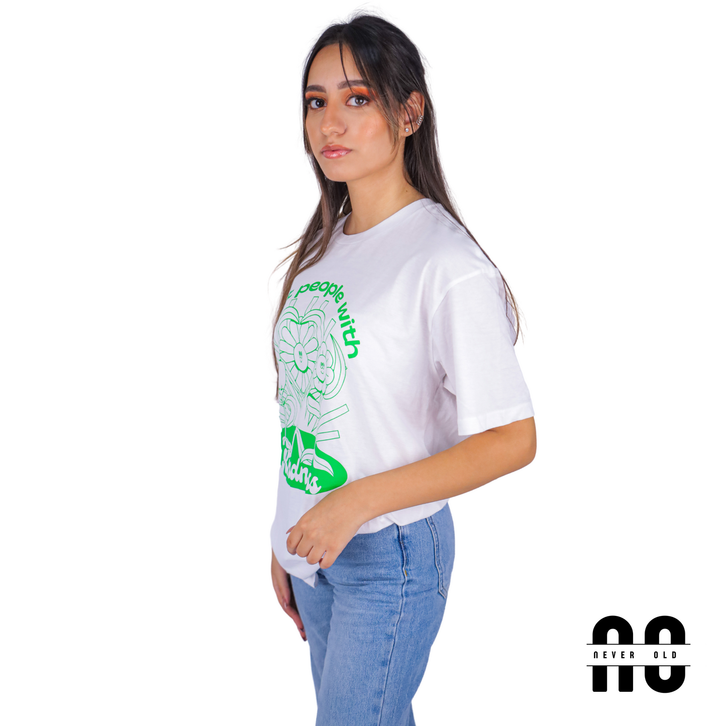 TREAT PEOPLE WITH KINDNESS Printed Round Nick T-shirt - White