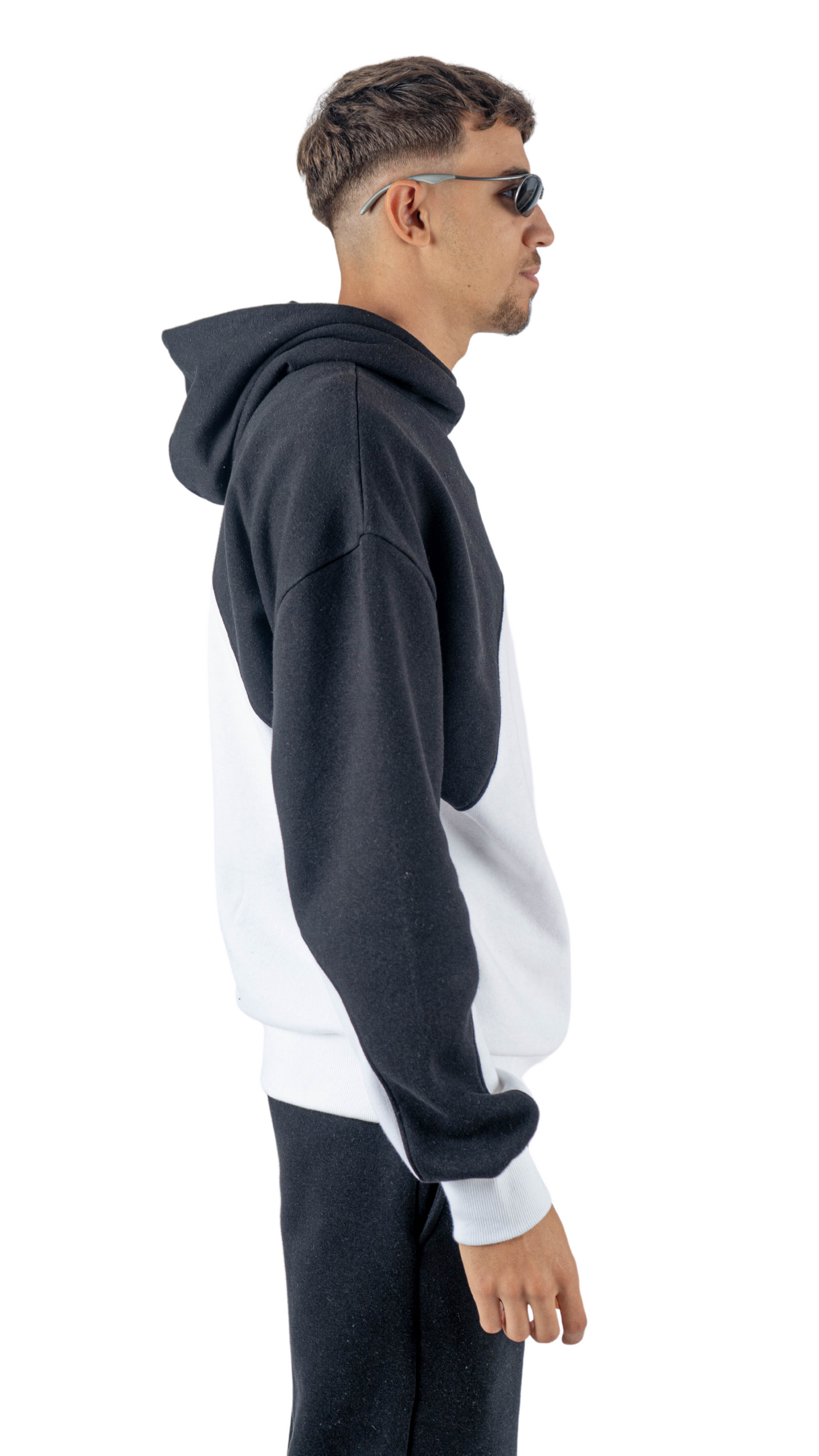 001 hoodie black in white