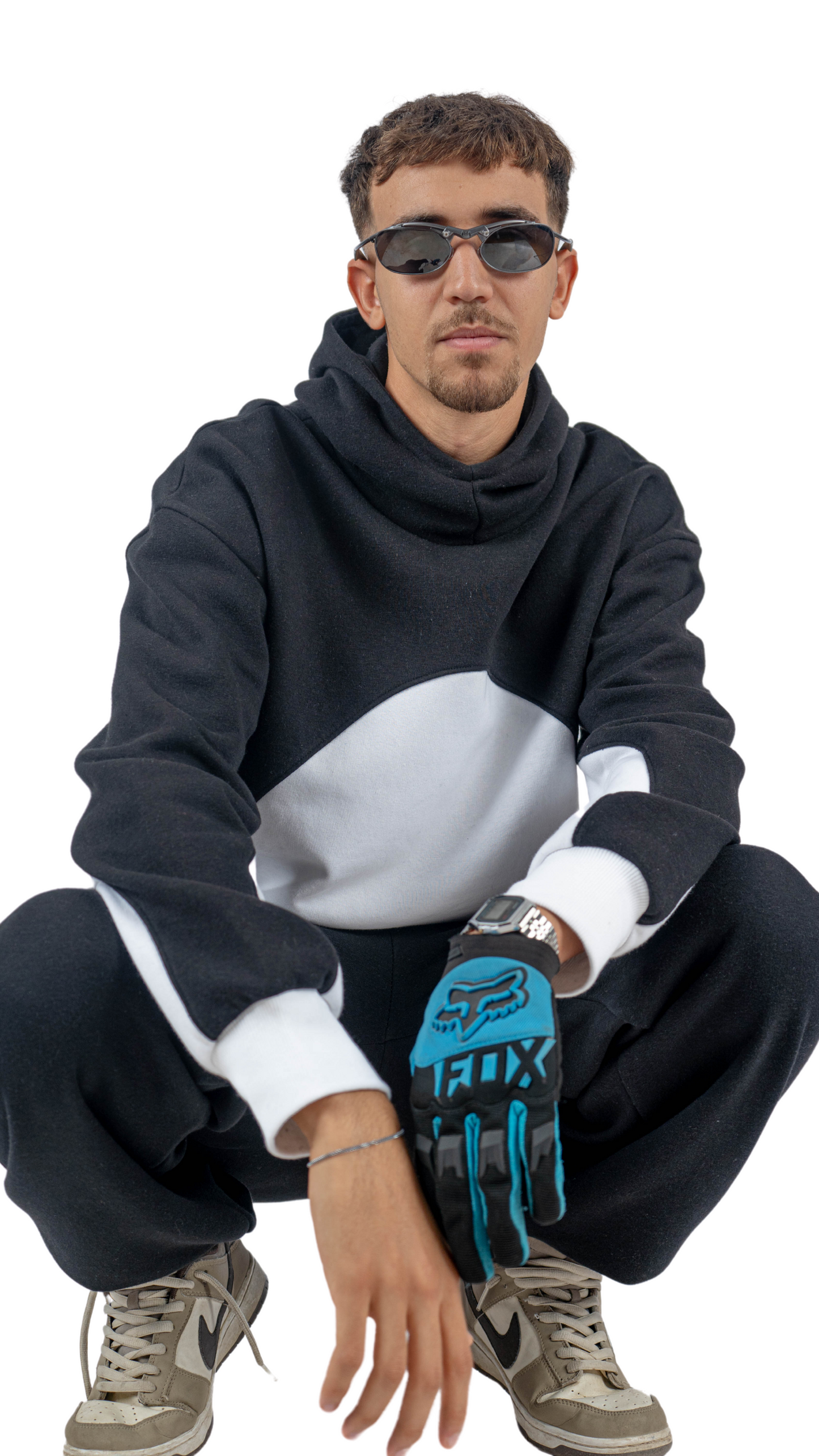 001 hoodie black in white