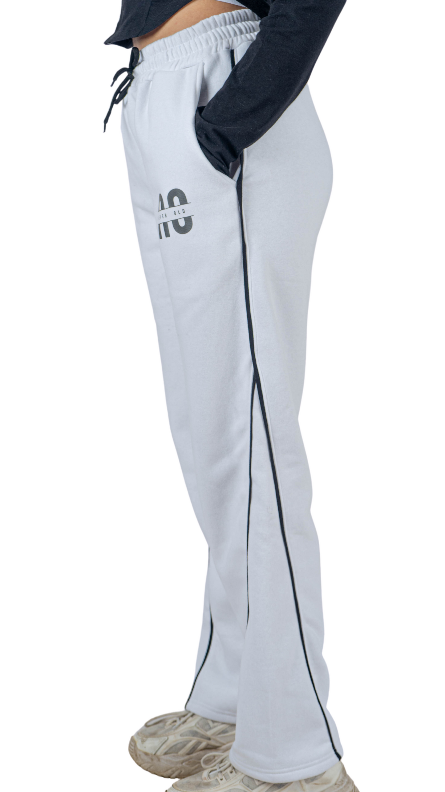 White wide leg basic Pants with black line and carbon fiber print