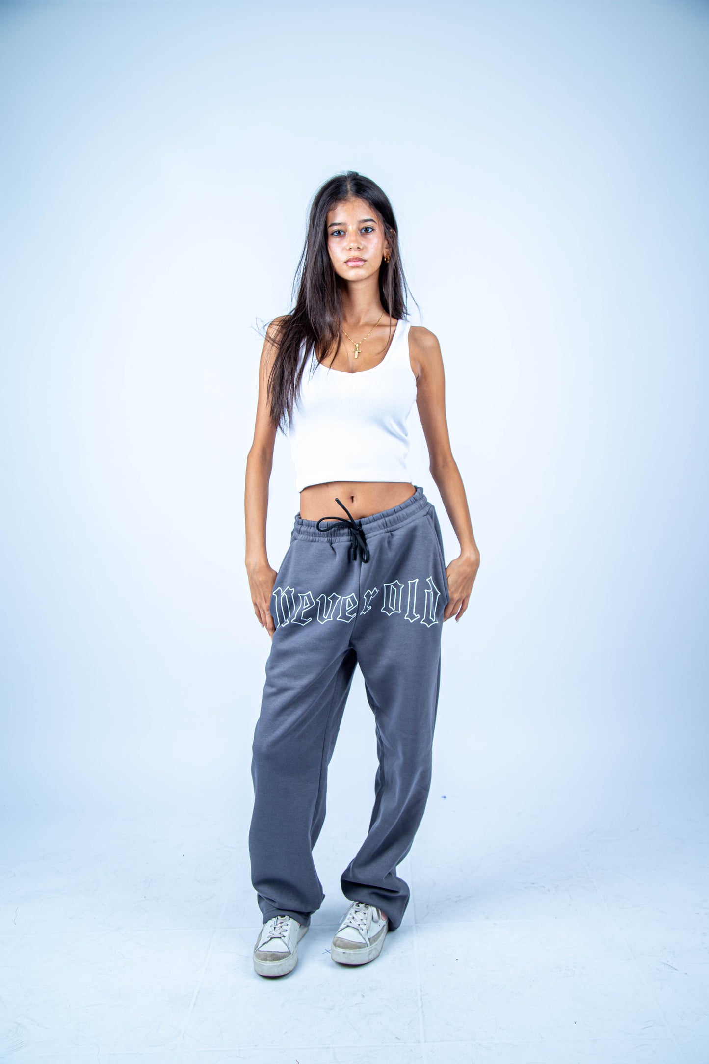 Gray wide leg basic Pants with Never old print in front
