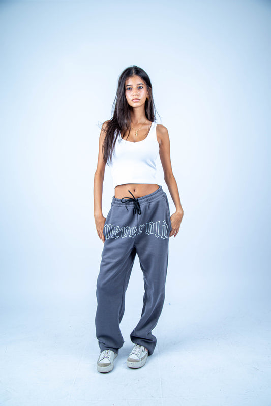 Gray wide leg basic Pants with Never old print in front