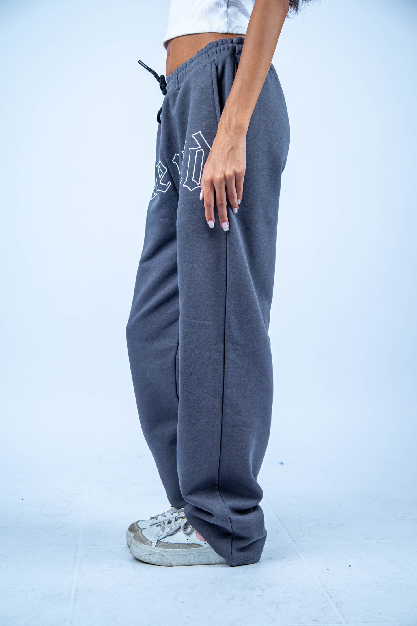 Gray wide leg basic Pants with Never old print in front