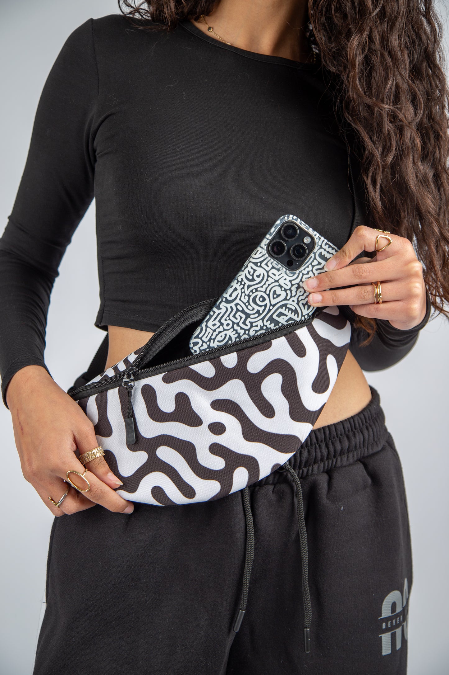 Line black and white fanny pack