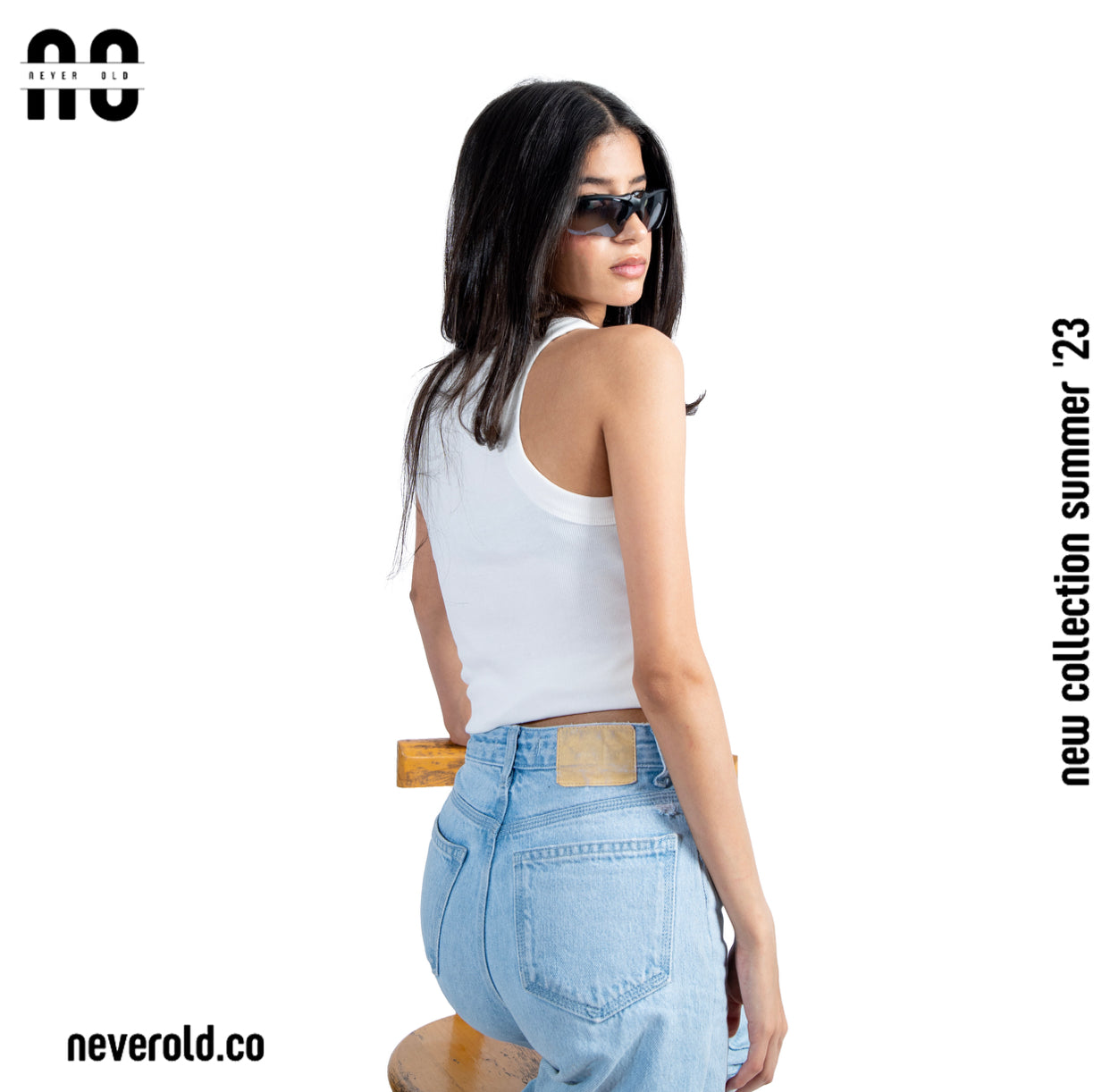 Low crop top - white