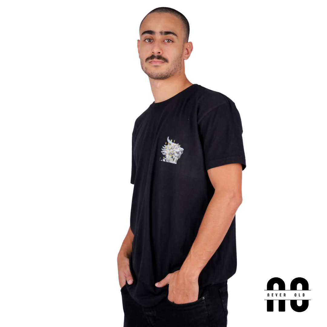 BE UNIQUE Printed Round Nick T-shirt - Black
