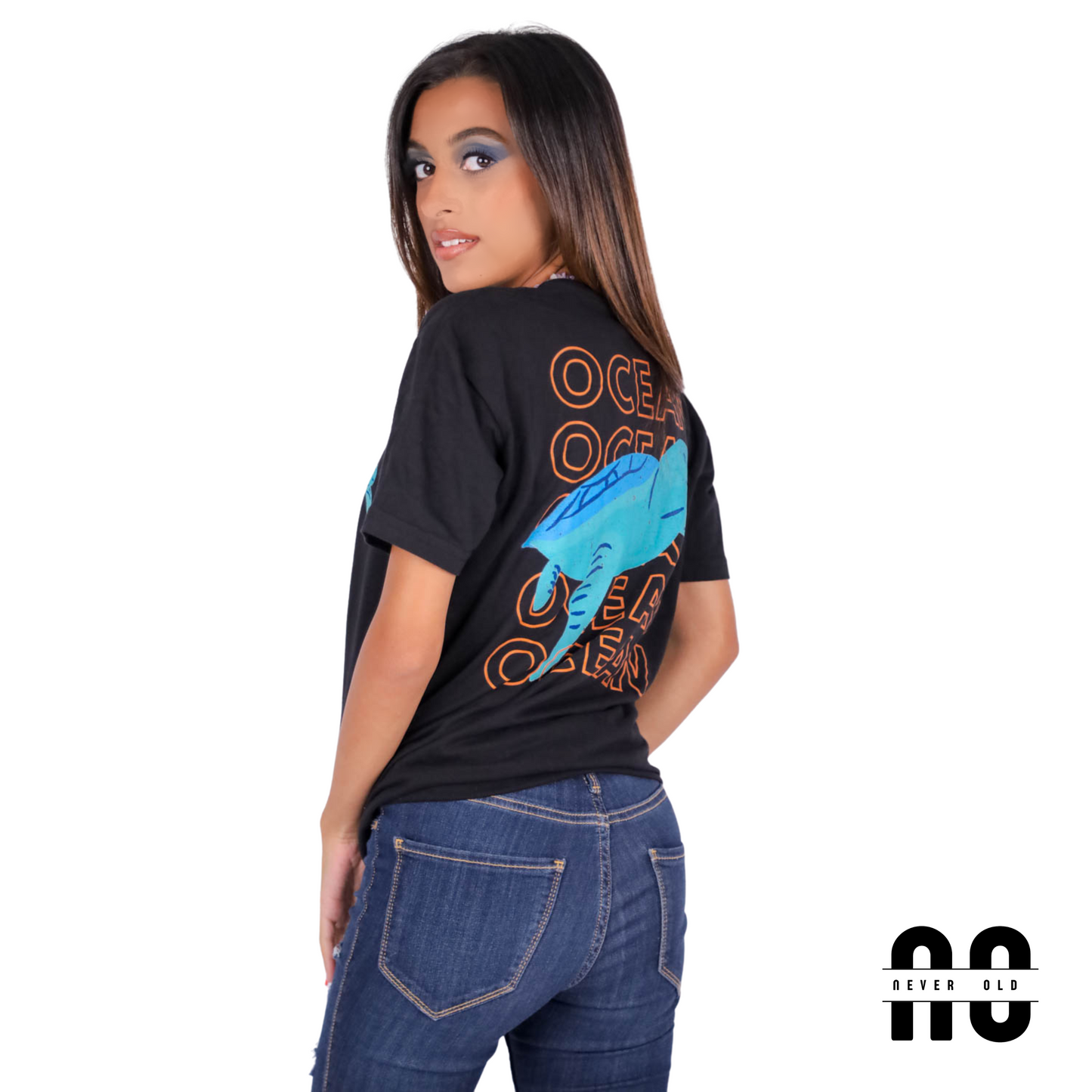 Ocean Round Neck Printed T-shirt - Black
